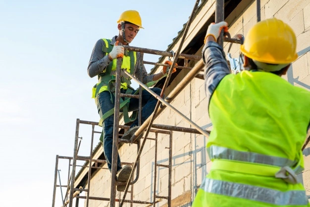 Ladder Safety Tips: Essential Scaffolding Guidelines