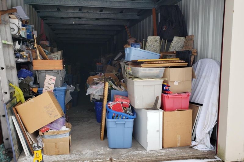 Loft Clearance in Stroud: Comprehensive Decluttering Solutions